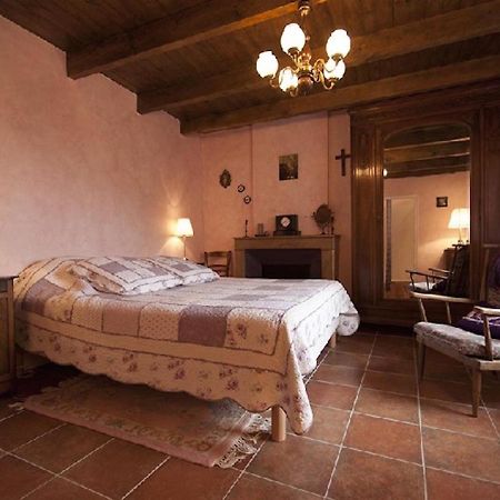 Domaine De Cousignac Bed & Breakfast Bourg-Saint-Andéol Dış mekan fotoğraf